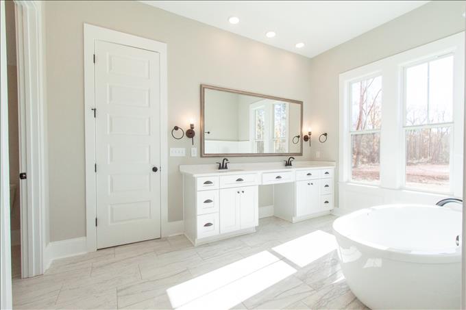 Large Mirror - Bailey 204A Plan