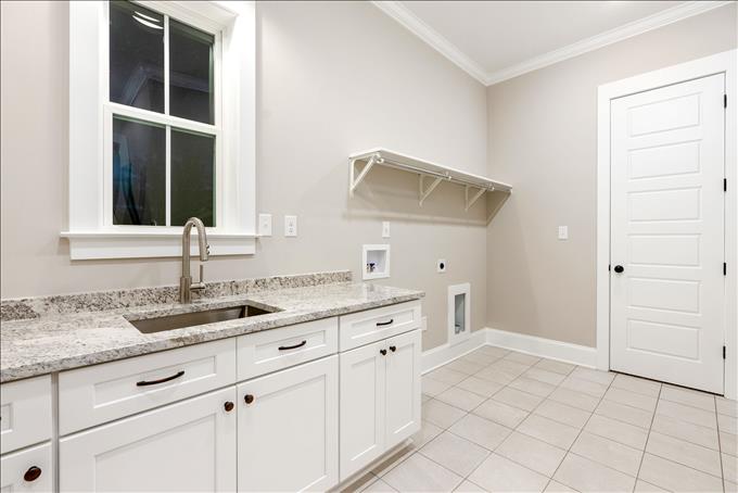 Spacious Laundry Room