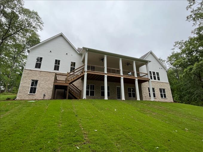 Exterior Rear Porch - Rainier Basement 209A Plan