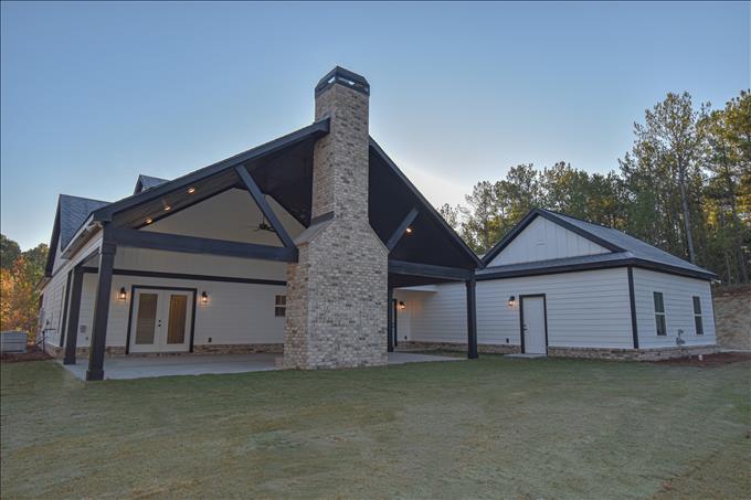 Exterior Rear Porch - Harcourt 195A Plan