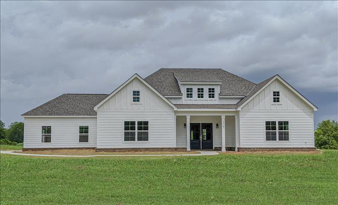 Single Story Farmhouse