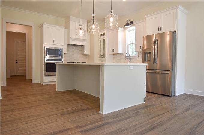 Farmhouse Kitchen - Parker 214A Plan